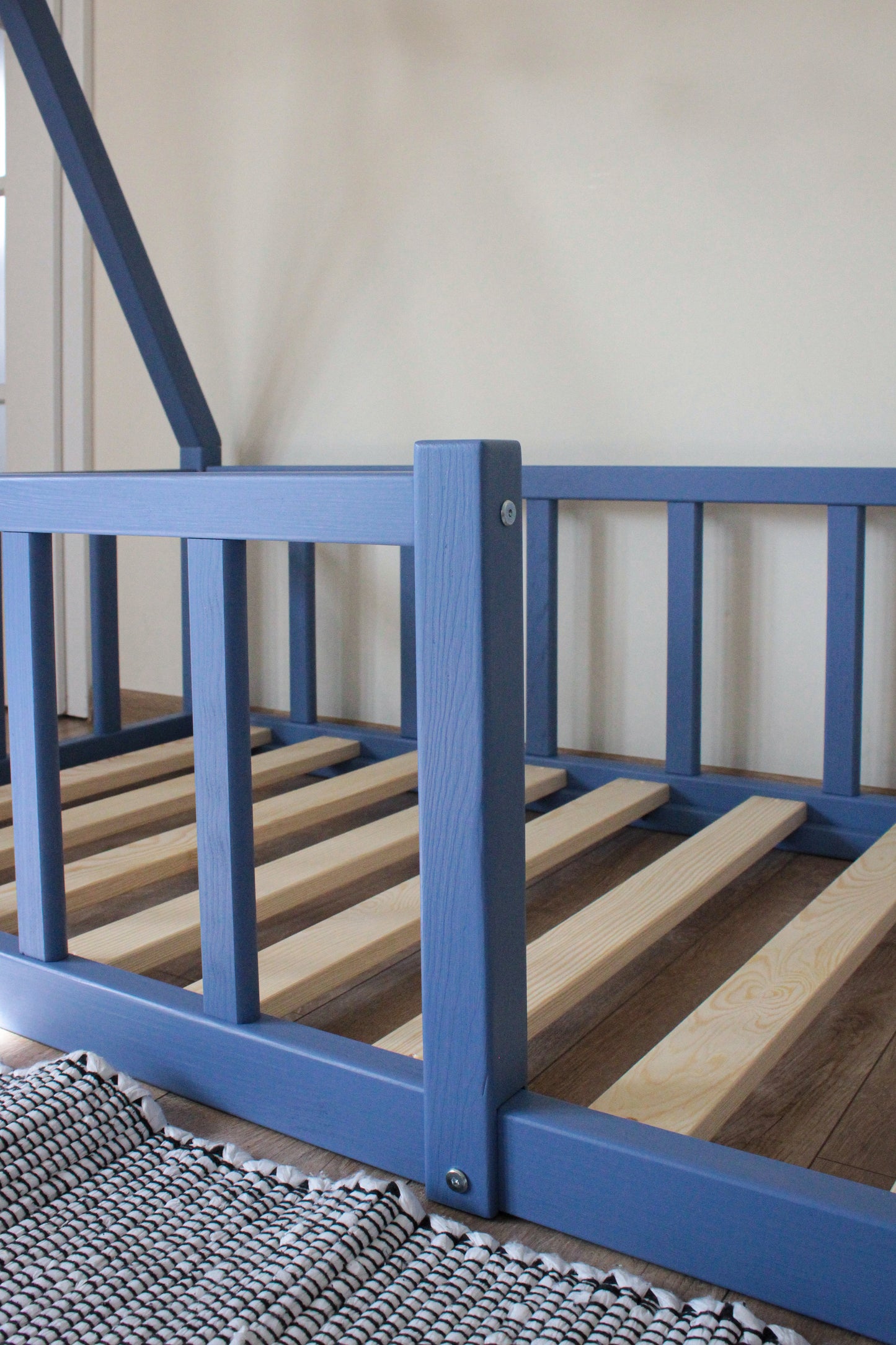 Dětská Montessori postel Blue Teepee