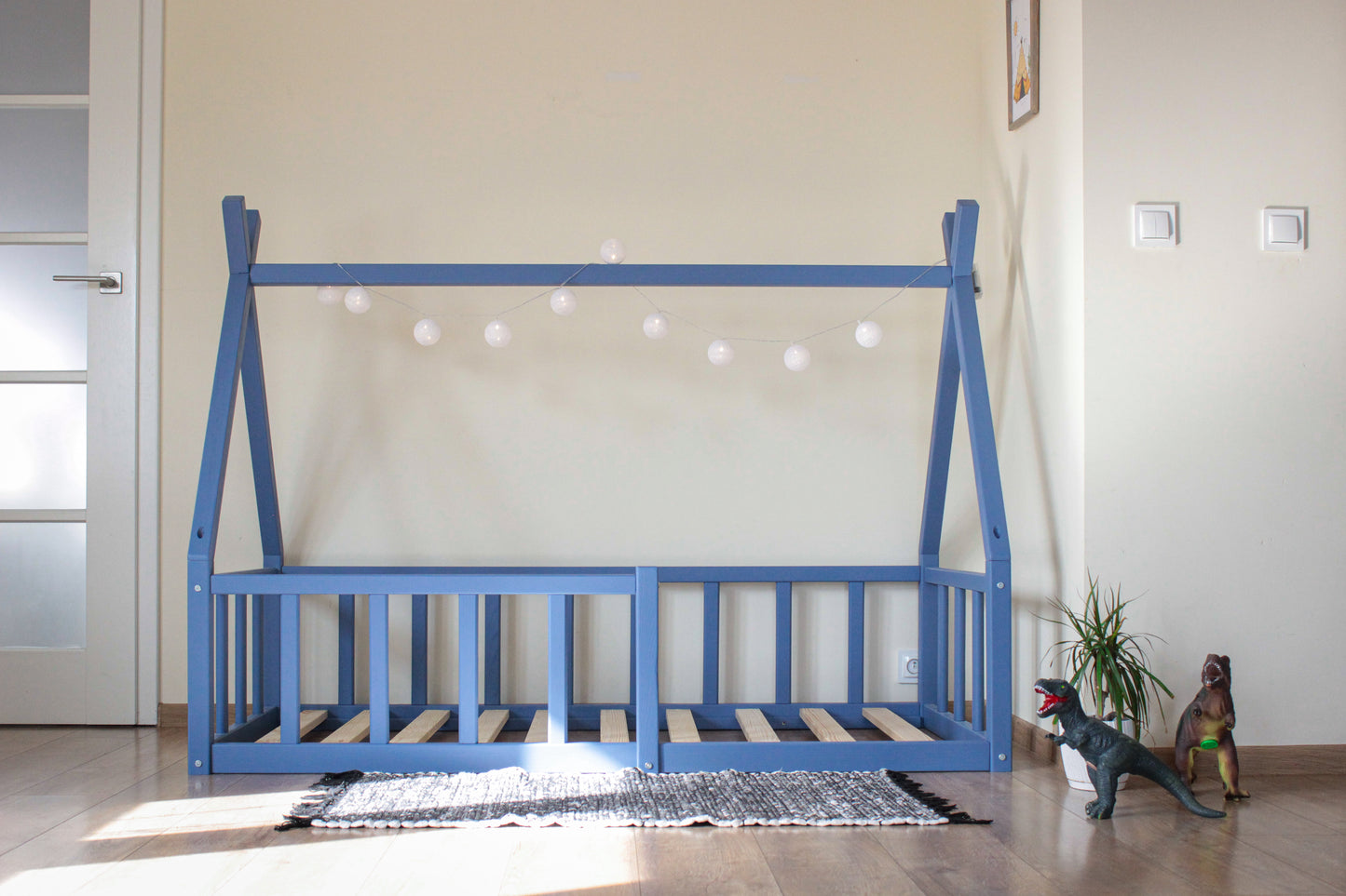 Dětská Montessori postel Blue Teepee