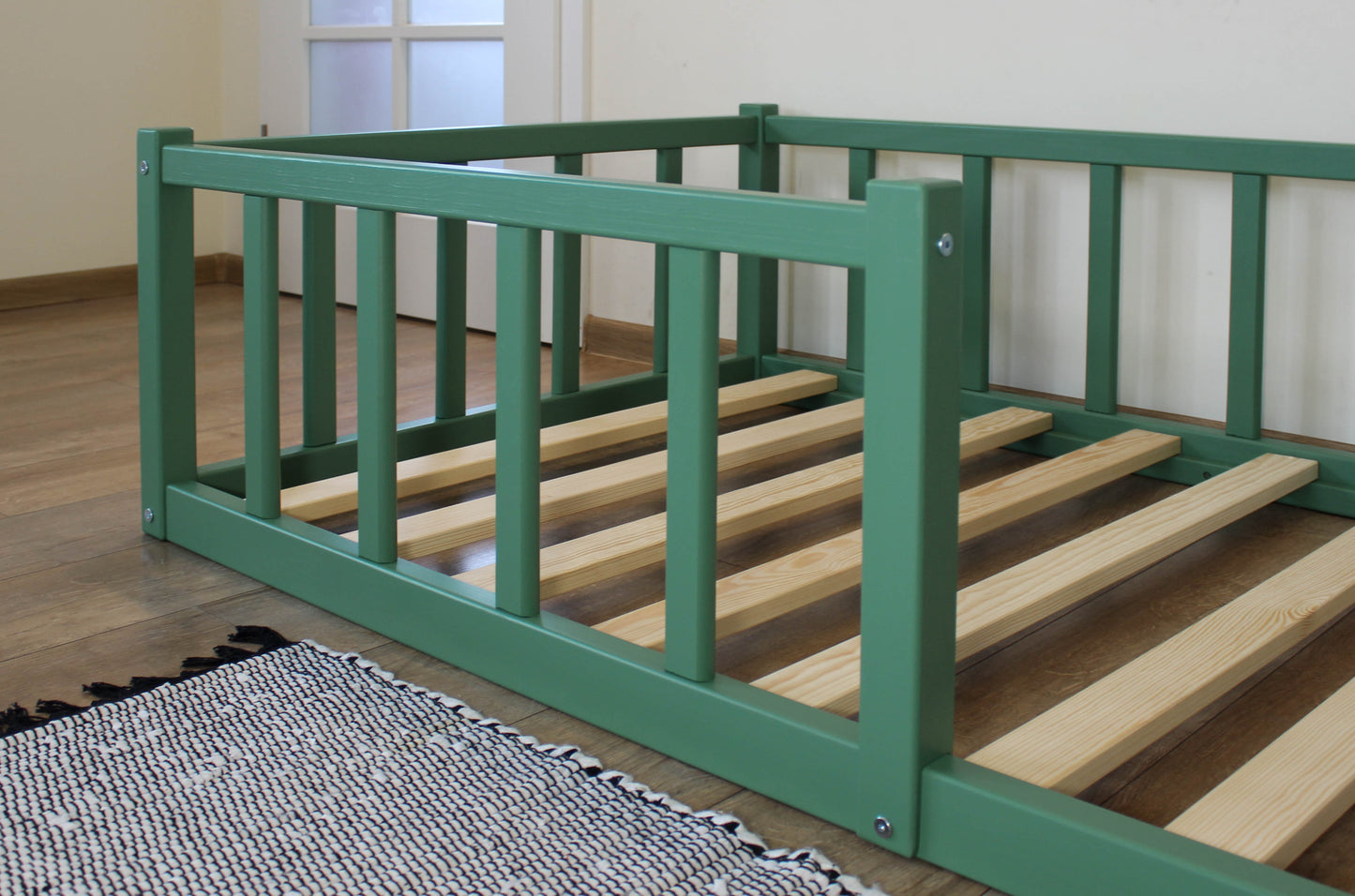 Montessori floor toddler Platform bed frame with slats