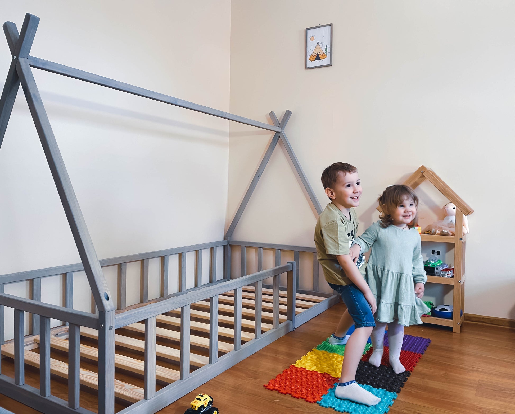 toddler floor bed