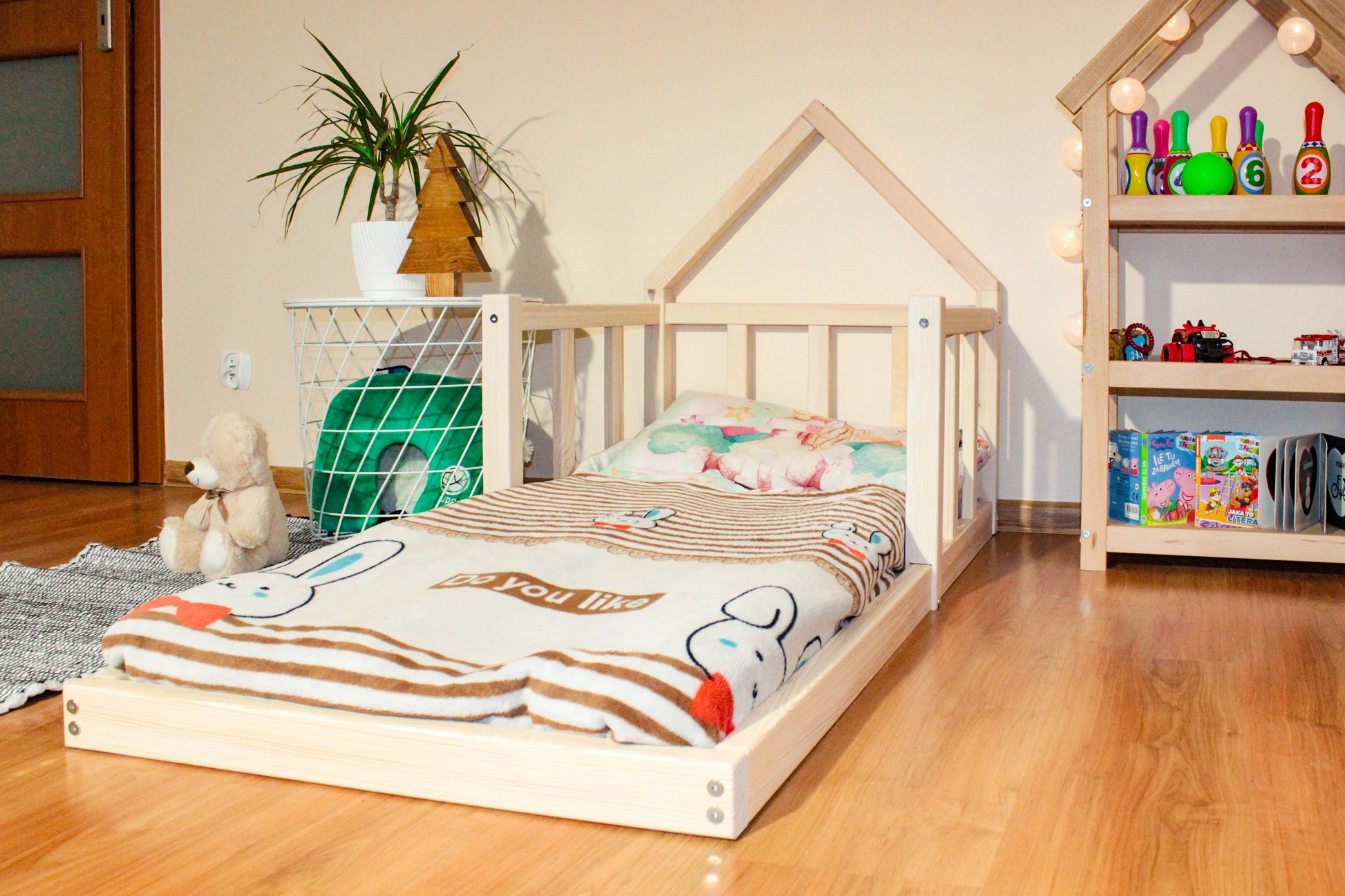 wooden kids bed